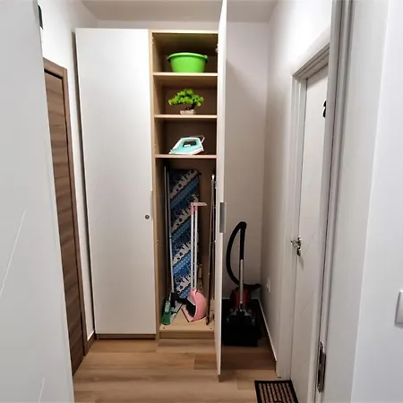 Luxury Quiet In The Center Apartment *