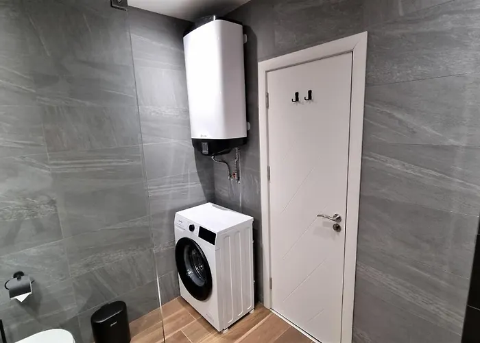 Luxury Quiet In The Center *