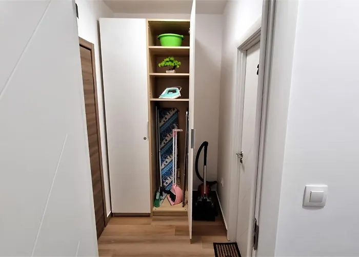 Luxury Quiet In The Center Apartment *